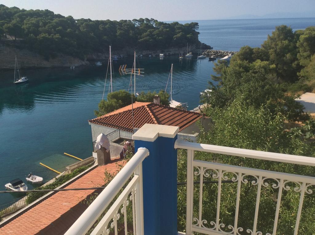 Kostas Rooms Votsi  Exterior foto