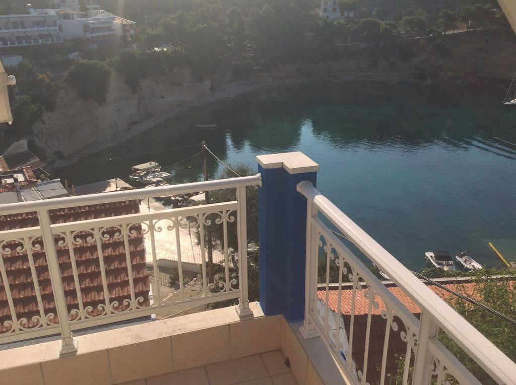 Kostas Rooms Votsi  Exterior foto
