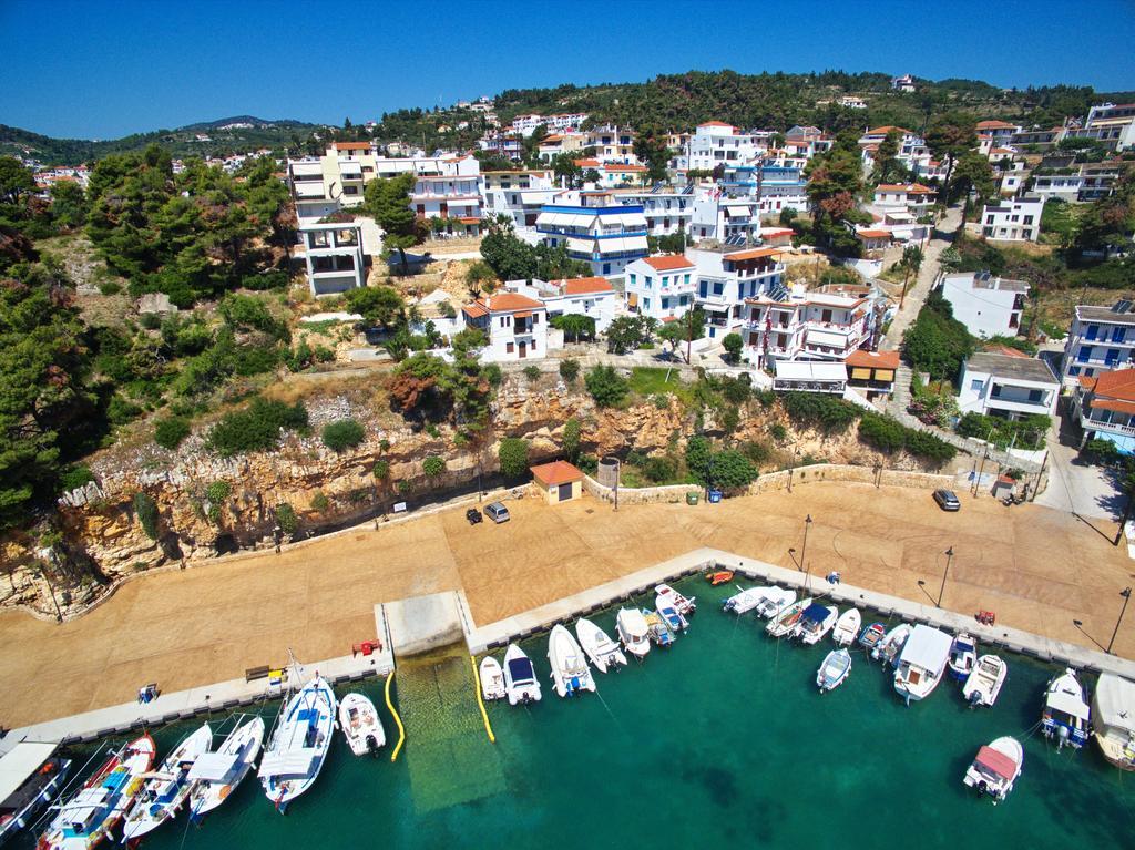 Kostas Rooms Votsi  Exterior foto